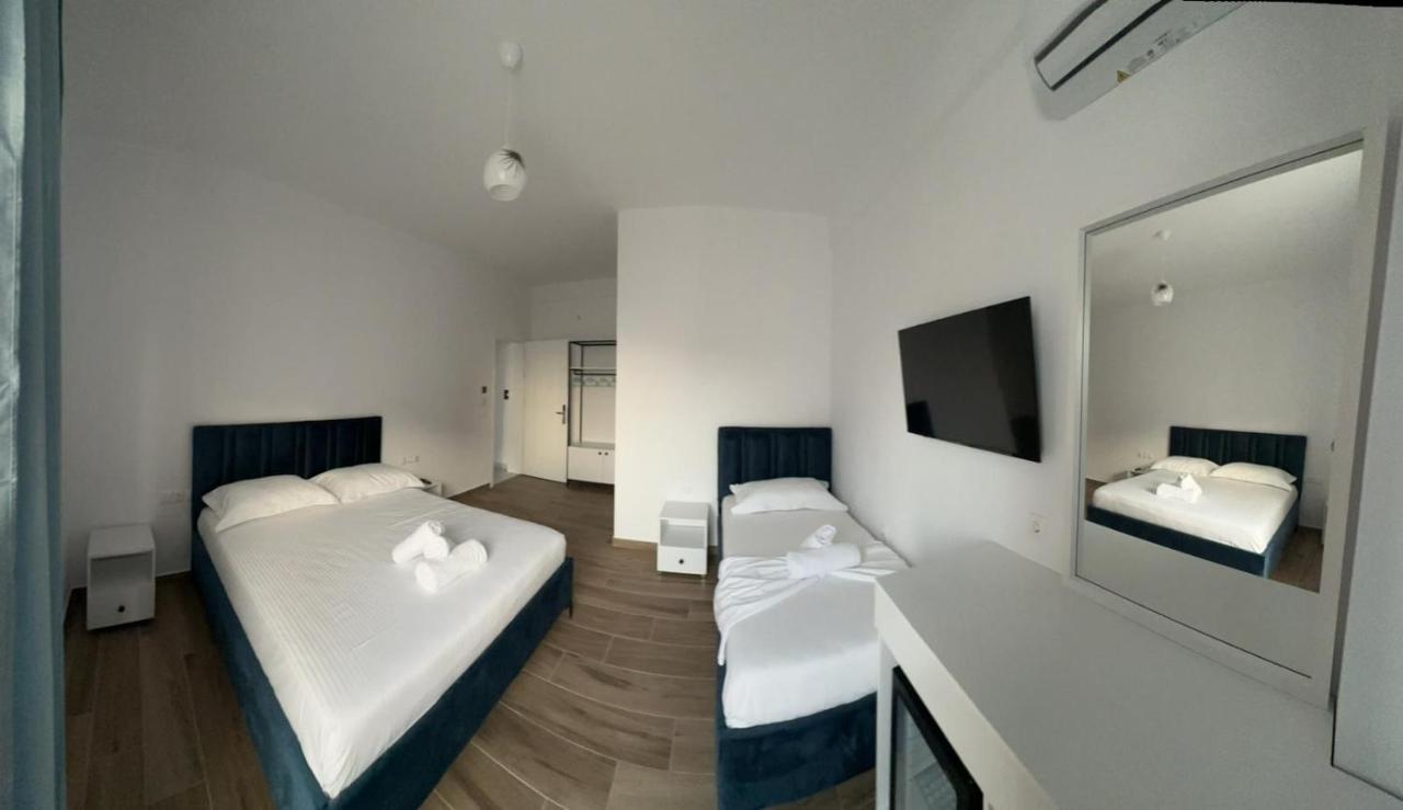 Hotel Belle Vue Ksamil Eksteriør billede