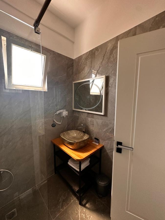 Hotel Belle Vue Ksamil Eksteriør billede