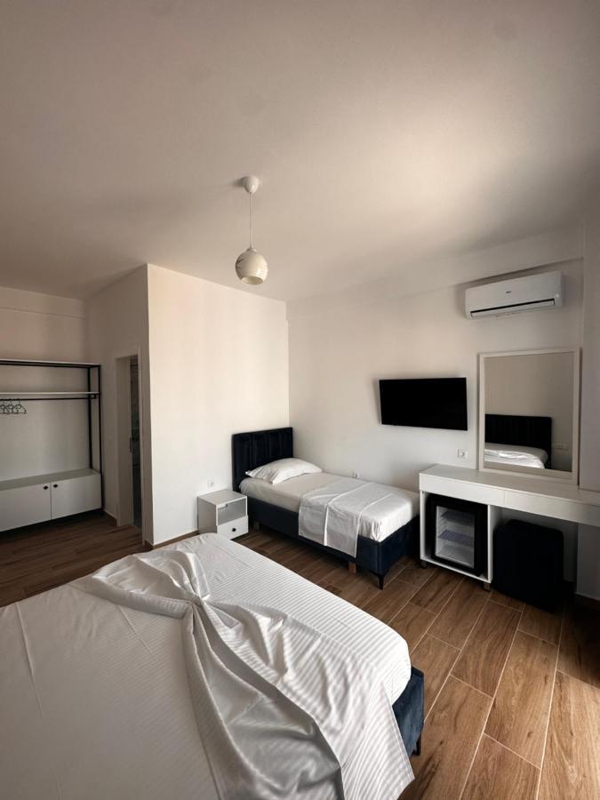 Hotel Belle Vue Ksamil Eksteriør billede