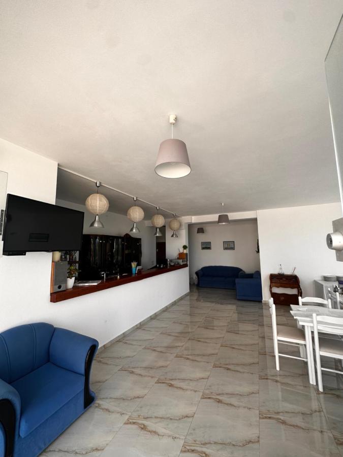 Hotel Belle Vue Ksamil Eksteriør billede