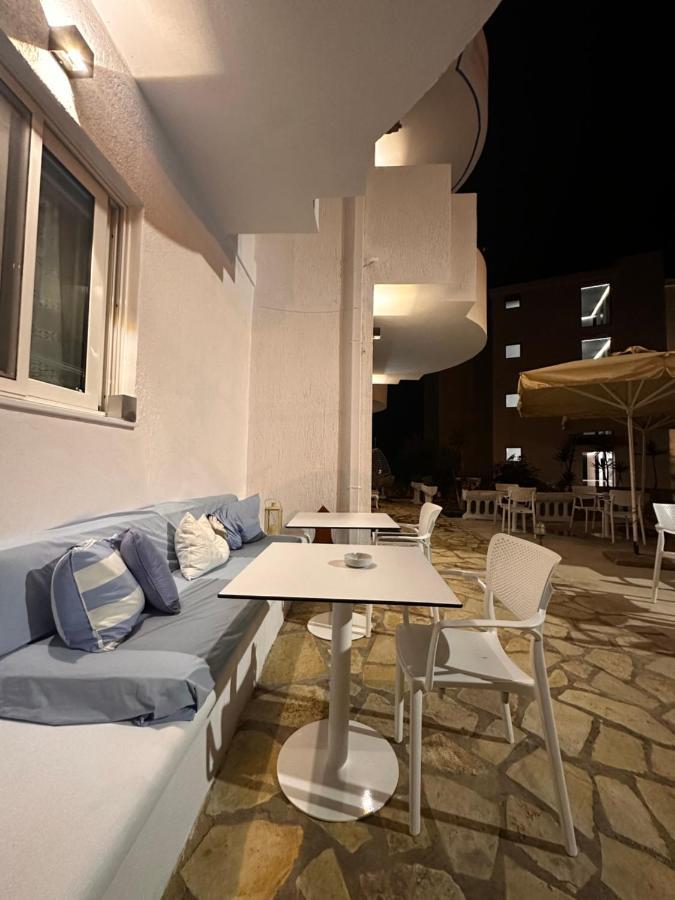 Hotel Belle Vue Ksamil Eksteriør billede