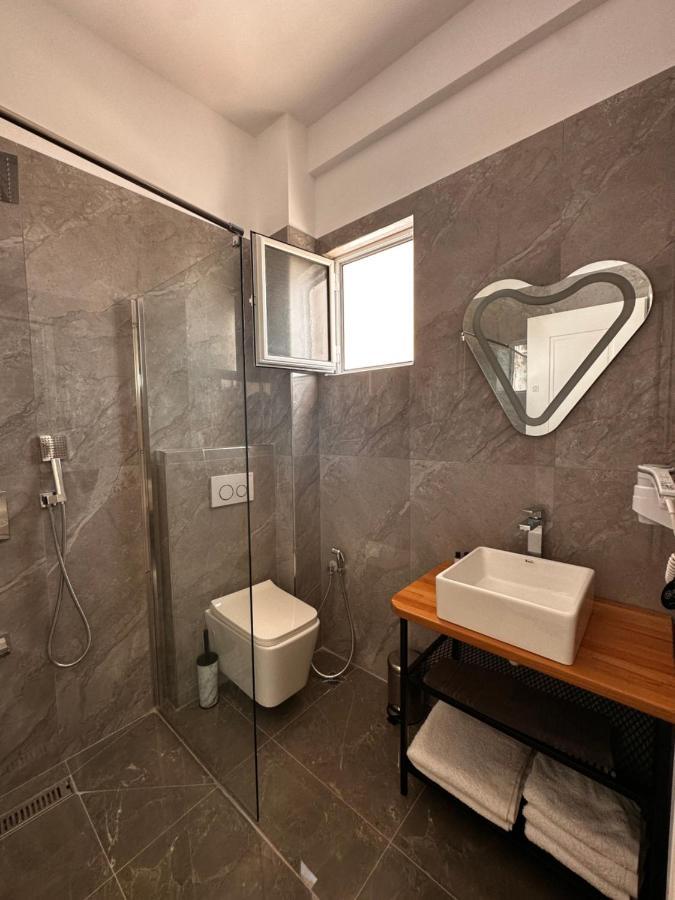 Hotel Belle Vue Ksamil Eksteriør billede
