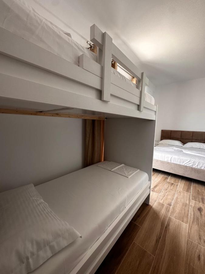 Hotel Belle Vue Ksamil Eksteriør billede