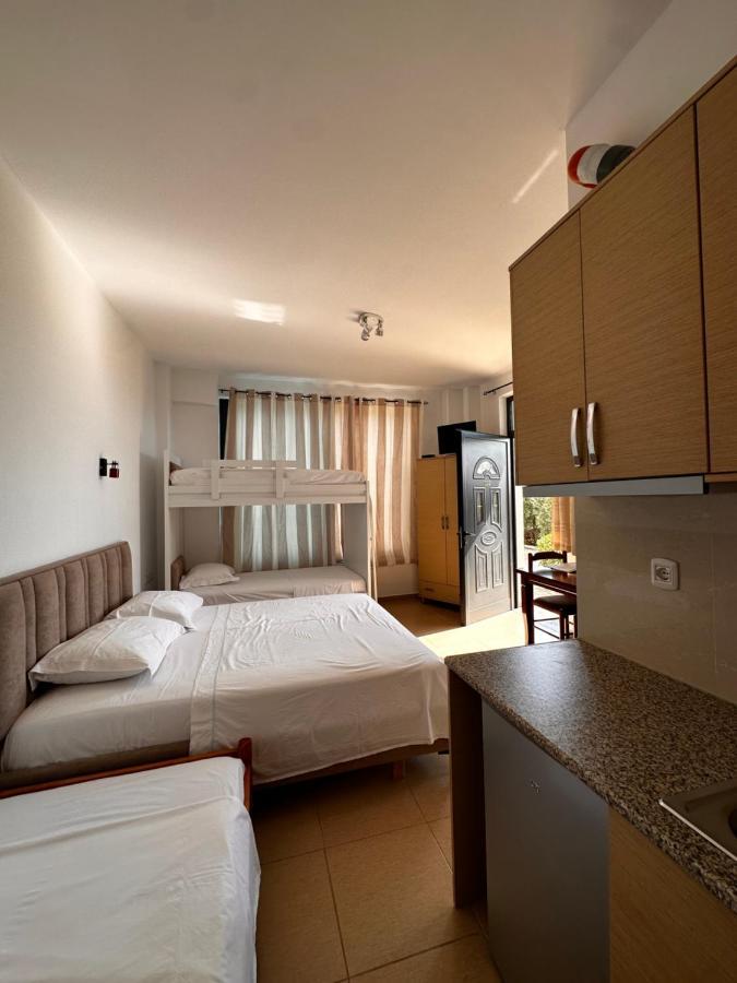 Hotel Belle Vue Ksamil Eksteriør billede